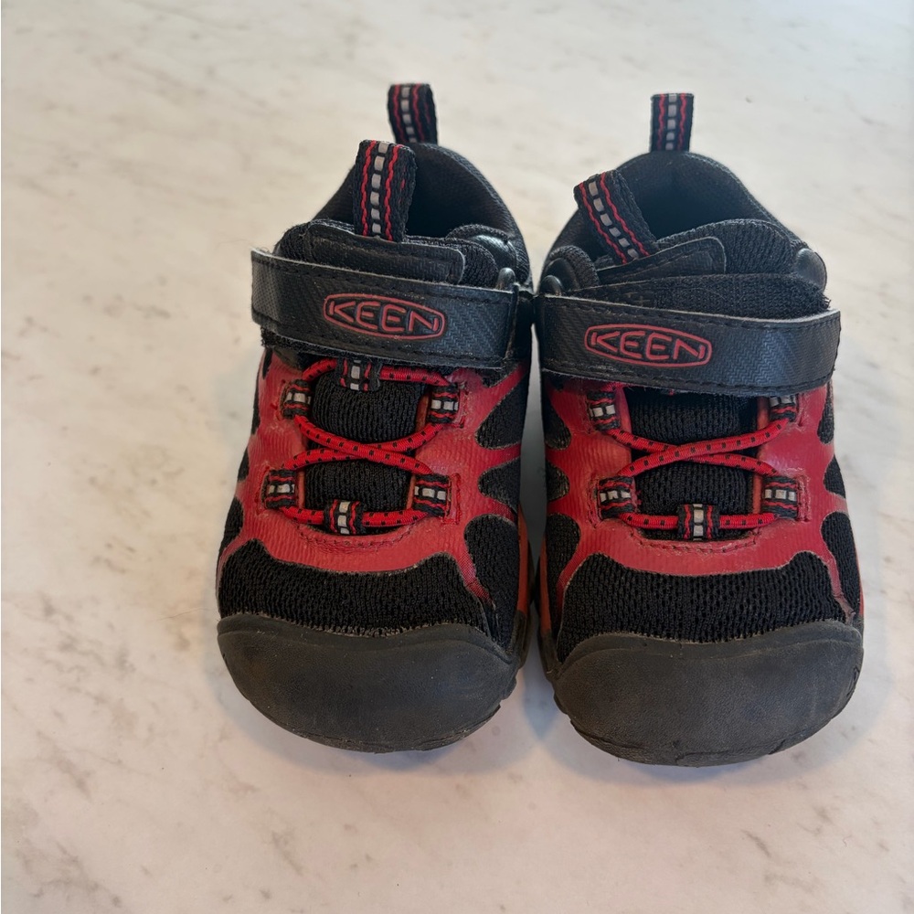 KEEN Kids Black and Red Water Shoe with Hook-and-Loop Strap